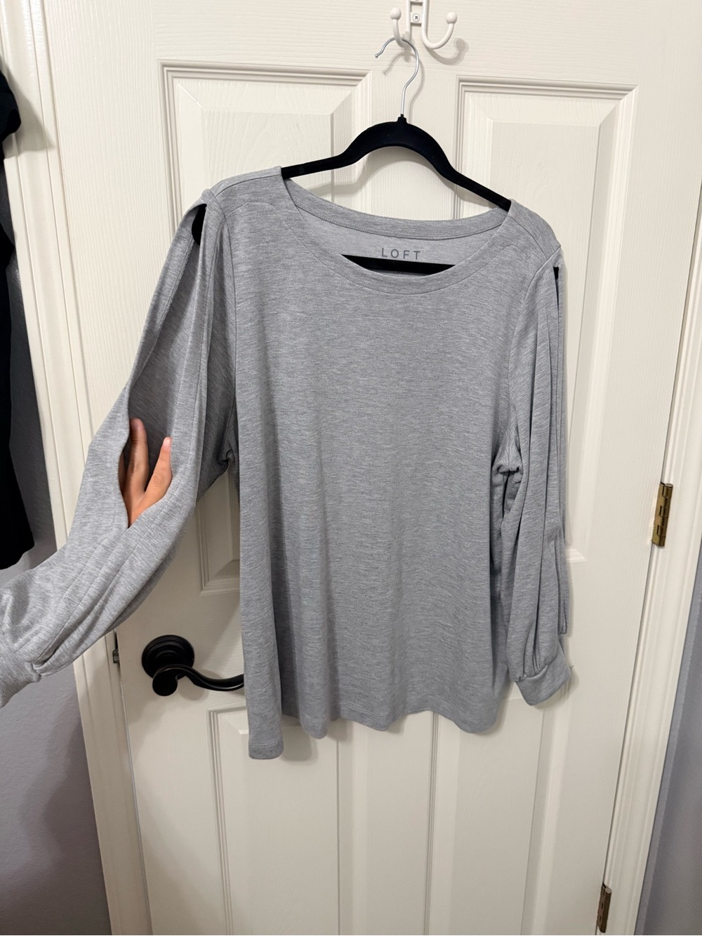 LOFT Light Gray Open-Sleeve Top